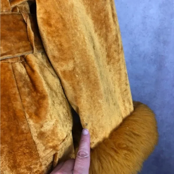 Country Pacer rare 60s gold velvet penny lane fur sleeve Russian coat - Picture 11 of 16